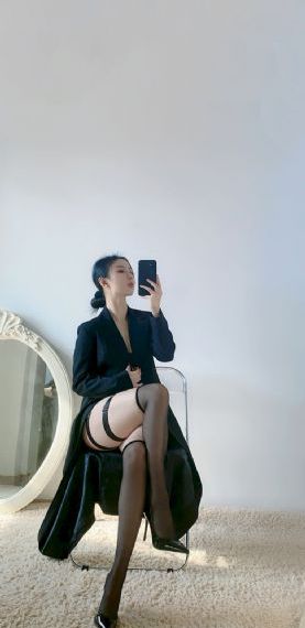 美女的黄片_在线观看视频